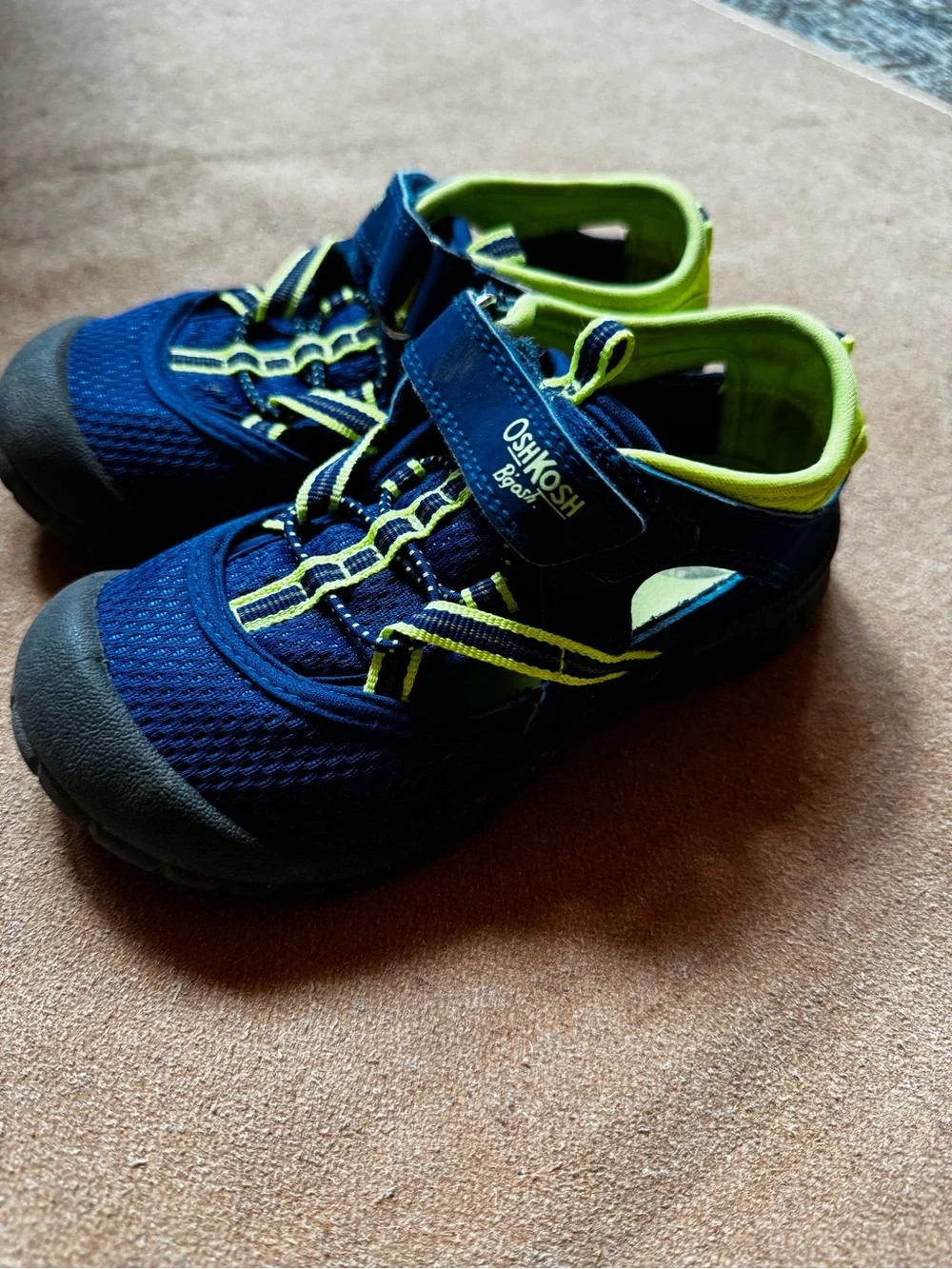 OshKosh B'gosh Navy and Lime Kids Sneakers with Hook-and-Loop Strap